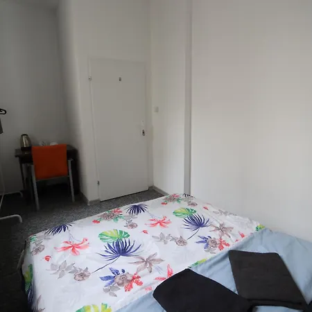 Fantastic Waw - J7 E 华沙